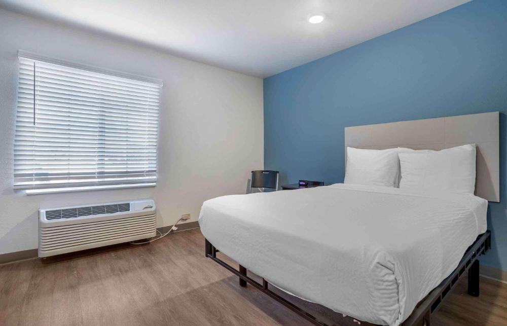 Standard Double Room - Non-Smoking interior
